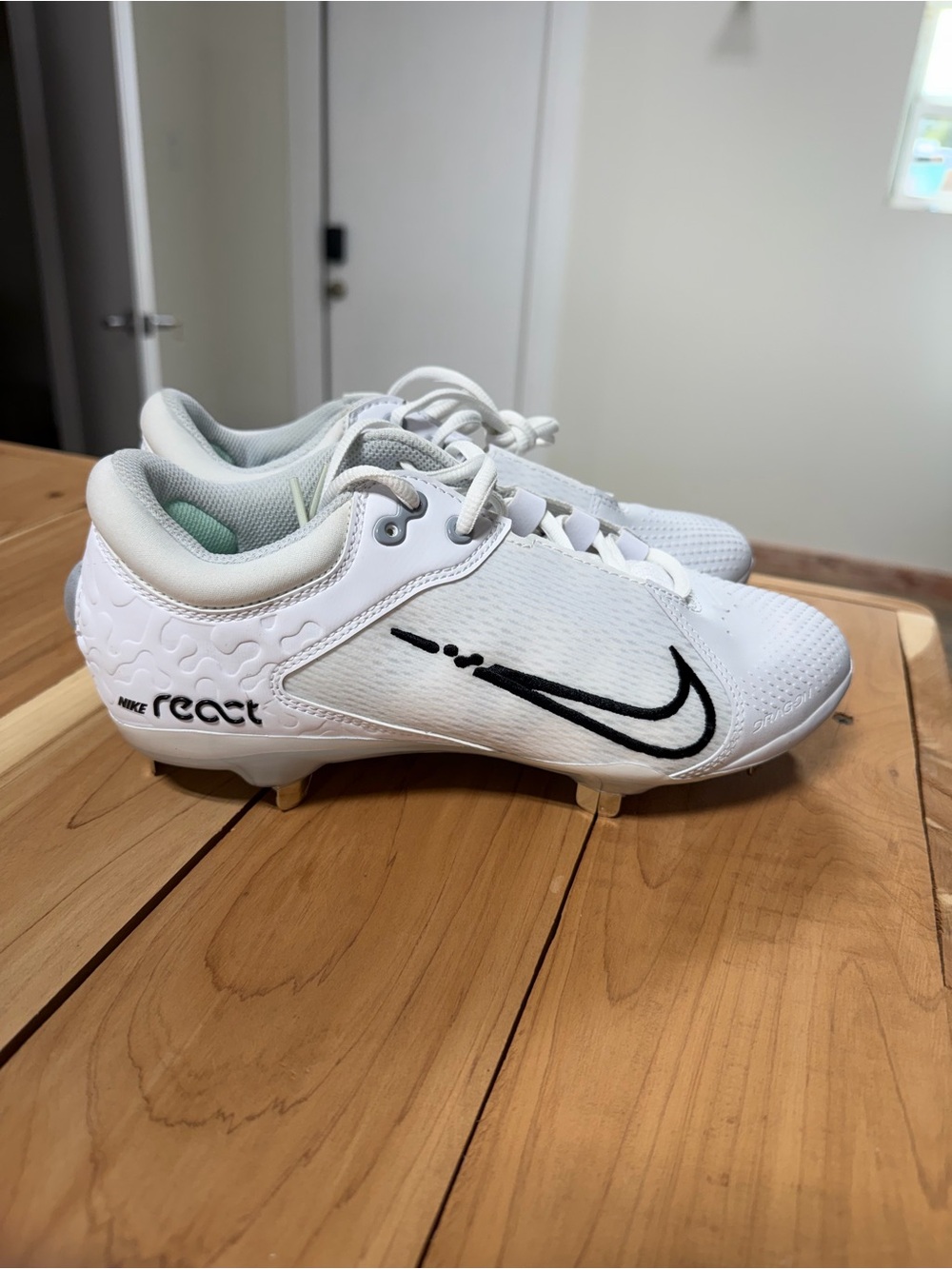 Nike Hyperdiamond 4 Elite React Softball Cleats White Women’s